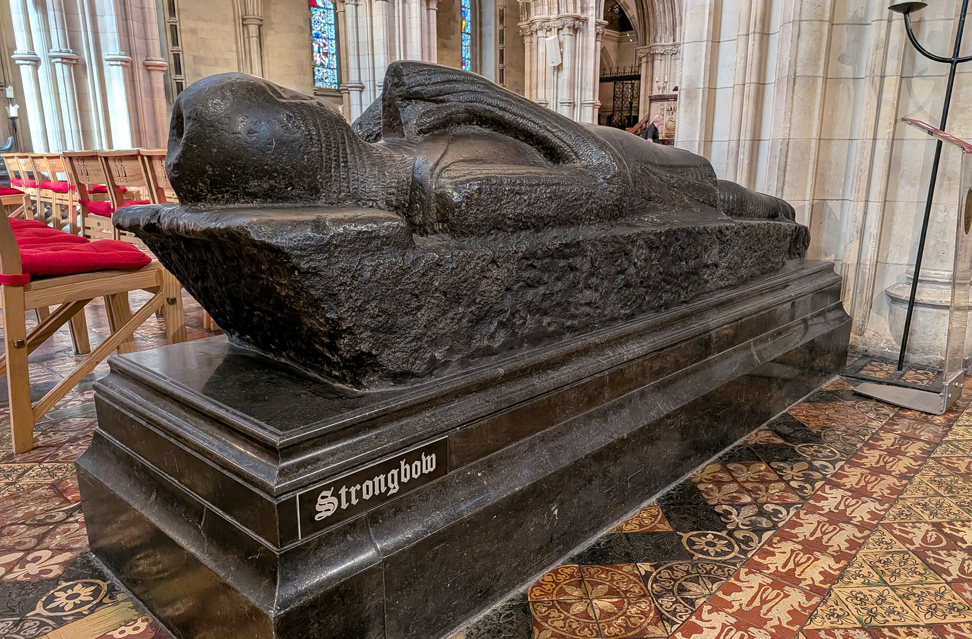 Strongbow's Tomb - effigy of an armored man, lying prone atop a slab