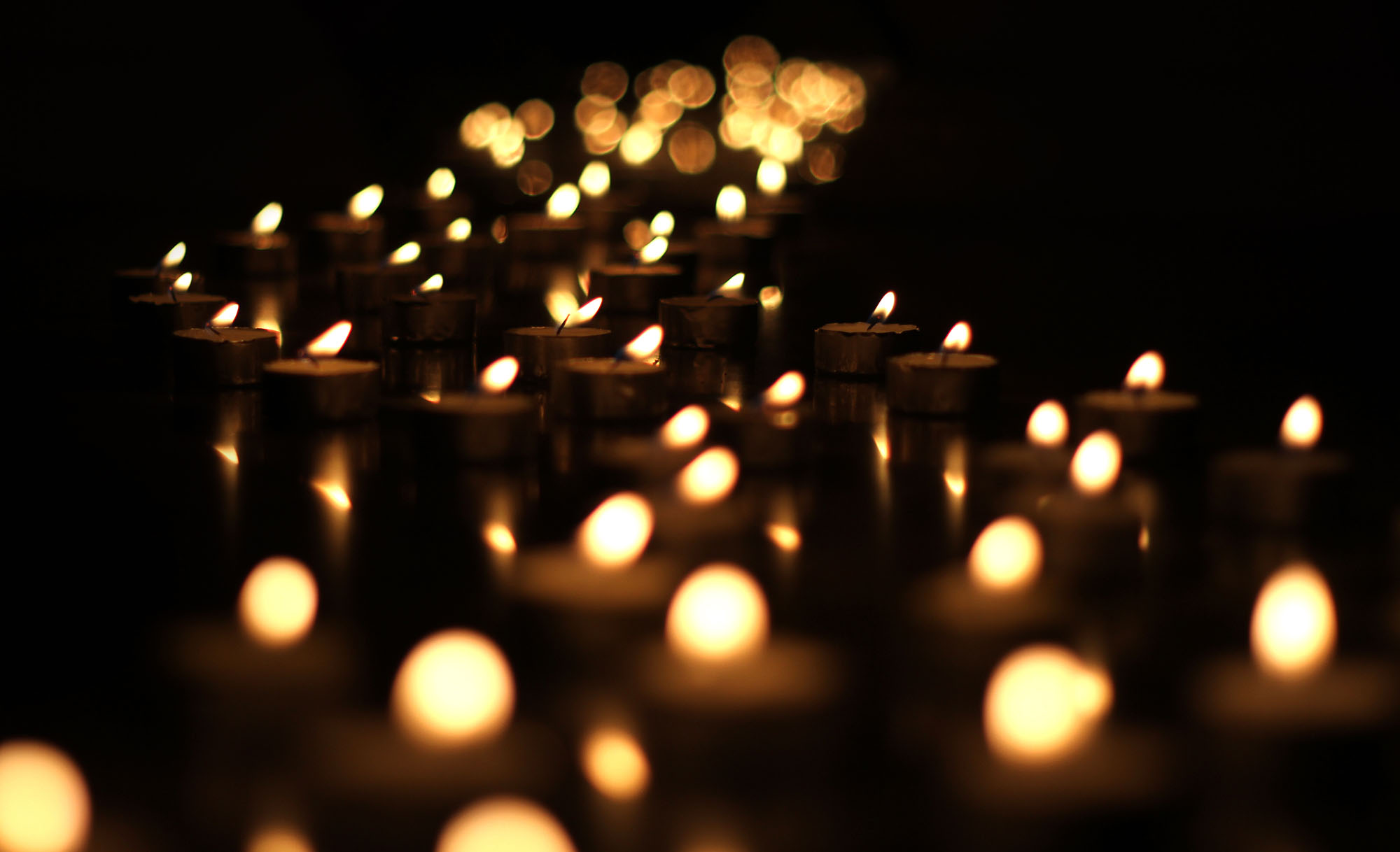 Path of candlelight